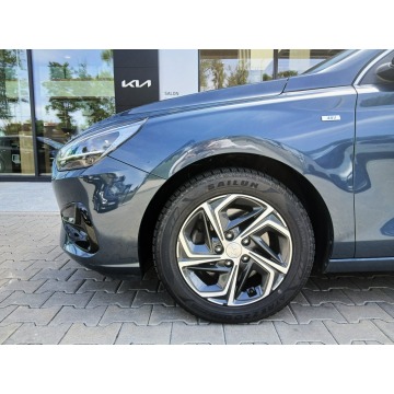 Hyundai i30  Hatchback 2024,  1.5 benzyna, automat - Na sprzedaż za 78 900 zł - Łódź - zdjęcie 9