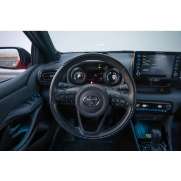 Toyota Yaris  Hatchback 2021,  1.5 benzyna, automat - Na sprzedaż za 71 900 zł - Kraków - zdjęcie 7