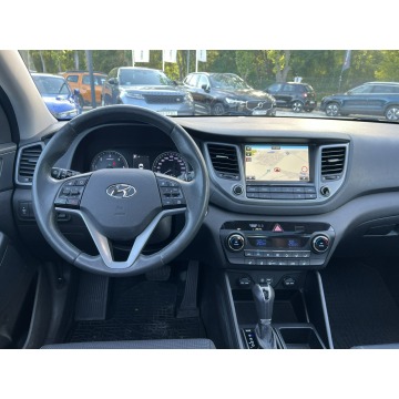Hyundai Tucson  SUV 2017,  1.7 diesel, automat - Na sprzedaż za 59 900 zł - Pęcice - zdjęcie 3