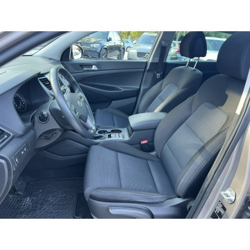 Hyundai Tucson  SUV 2017,  1.7 diesel, automat - Na sprzedaż za 59 900 zł - Pęcice - zdjęcie 10