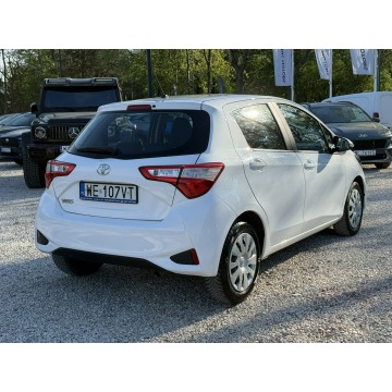 Toyota Yaris  Hatchback 2019,  1.5 benzyna - Na sprzedaż za 32 800 zł - Pęcice - zdjęcie 3