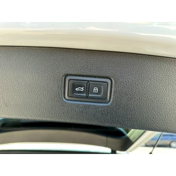 Audi Q7  SUV 2015,  3.0 diesel, automat - Na sprzedaż za 109 800 zł - Pęcice - zdjęcie 11