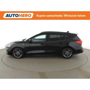 Ford Focus  Kombi 2020,  2.0 diesel, automat - Na sprzedaż za 52 800 zł - Warszawa - zdjęcie 2