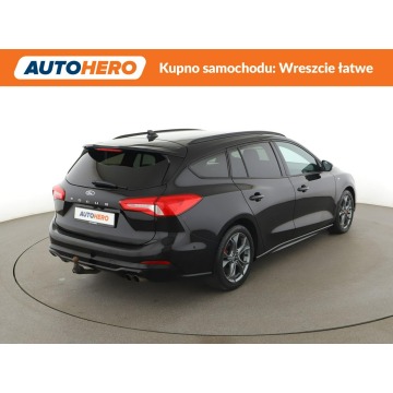 Ford Focus  Kombi 2020,  2.0 diesel, automat - Na sprzedaż za 52 800 zł - Warszawa - zdjęcie 7
