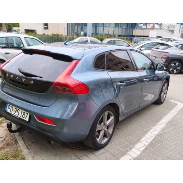 volvo V40 T3 Kinetic Benzyna+LPG rocznik 2012