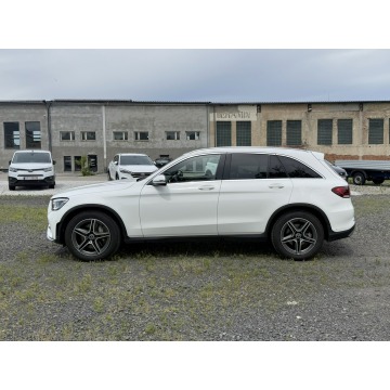 Mercedes - Benz GLC-klasa  SUV 2019,  2.0 benzyna, automat - Na sprzedaż za 108 800 zł - Mirsk - zdjęcie 2