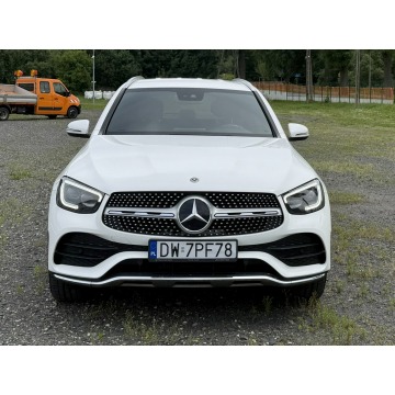 Mercedes - Benz GLC-klasa  SUV 2019,  2.0 benzyna, automat - Na sprzedaż za 108 800 zł - Mirsk - zdjęcie 8