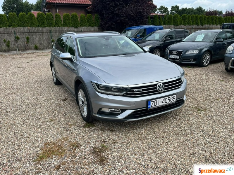 Volkswagen Passat  Kombi 2019,  2.0 diesel, automat - Na sprzedaż za 69 900 zł - Białogard