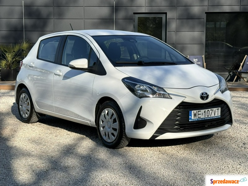 Toyota Yaris  Hatchback 2019,  1.5 benzyna - Na sprzedaż za 32 800 zł - Pęcice
