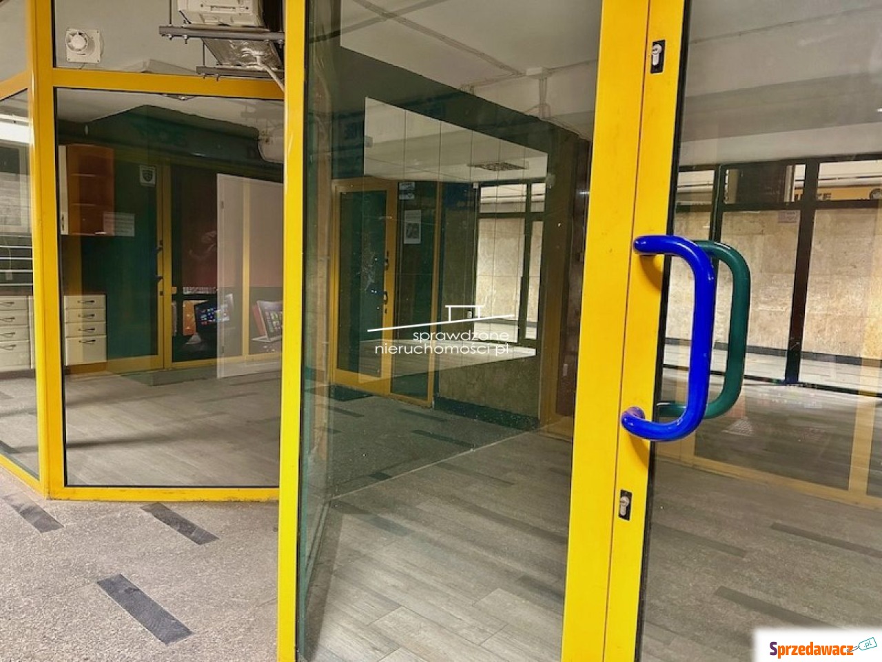 Pawilon w Galerii Handlowej na...