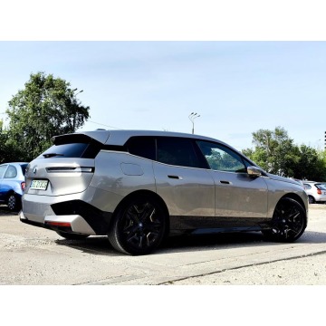 BMW   Terenowy 2022 elektryczny, automat - Na sprzedaż za 209 099 zł - Warszawa - zdjęcie 5