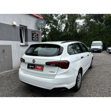 Fiat Tipo  Kombi 2017,  1368.0 benzyna - Na sprzedaż za 29 900 zł - Janów Lubelski - zdjęcie 4