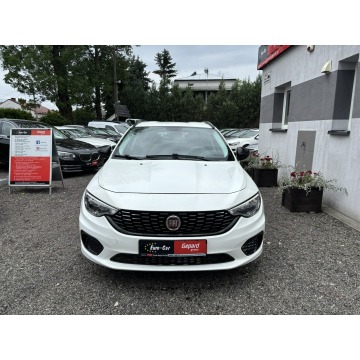 Fiat Tipo  Kombi 2017,  1368.0 benzyna - Na sprzedaż za 29 900 zł - Janów Lubelski - zdjęcie 2