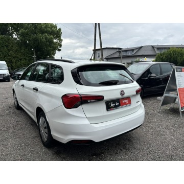 Fiat Tipo  Kombi 2017,  1368.0 benzyna - Na sprzedaż za 29 900 zł - Janów Lubelski - zdjęcie 3