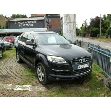 Audi Q7 - 3.0diesel/171 KW