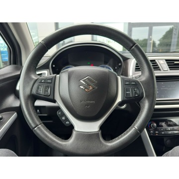 Suzuki SX4 S-Cross  SUV 2014,  1.6 benzyna - Na sprzedaż za 34 900 zł - Zwoleń - zdjęcie 4