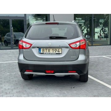 Suzuki SX4 S-Cross  SUV 2014,  1.6 benzyna - Na sprzedaż za 34 900 zł - Zwoleń - zdjęcie 11