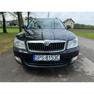Skoda Octavia  Kombi 2012,  2.0 diesel - Na sprzedaż za 16 900 zł - Kobielice - zdjęcie 2