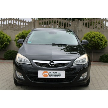 Opel Astra  Hatchback 2011,  1.4 benzyna - Na sprzedaż za 22 900 zł - Zambrów - zdjęcie 9