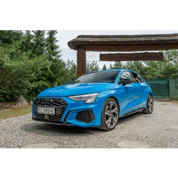 Audi S3  Hatchback 2022,  2.0 benzyna, automat - Na sprzedaż za 127 777 zł - Ropczyce - zdjęcie 12