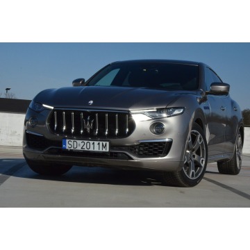 Maserati Levante  SUV 2022,  2.0 hybryda, automat - Na sprzedaż za 189 900 zł - Zabrze - zdjęcie 2