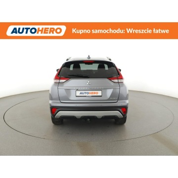 Mitsubishi Eclipse Cross  SUV 2021,  2.4 hybryda, automat - Na sprzedaż za 77 900 zł - Warszawa - zdjęcie 6