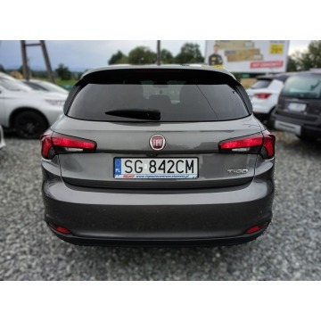 Fiat Tipo  Hatchback 2020,  1.4 benzyna - Na sprzedaż za 44 400 zł - Pogwizdów - zdjęcie 5