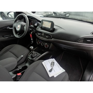 Fiat Tipo  Hatchback 2020,  1.4 benzyna - Na sprzedaż za 44 400 zł - Pogwizdów - zdjęcie 7