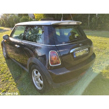 Mini Cooper  Hatchback 2008,  1.6 benzyna - Na sprzedaż za 9 200,00 zł - Ostrów Wielkopolski - zdjęcie 4