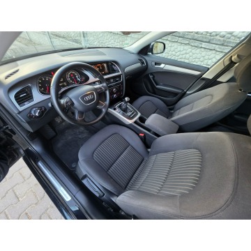 Audi A4  Kombi 2012,  1.8 benzyna - Na sprzedaż za 28 900 zł - Koszalin - zdjęcie 9