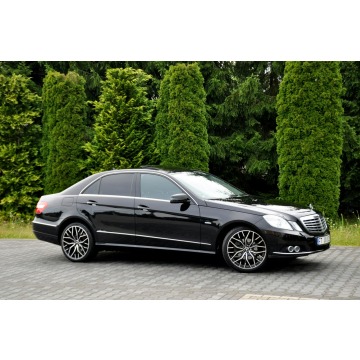 Mercedes - Benz E-klasa  Sedan/Limuzyna 2010,  1.8 benzyna, automat - Na sprzedaż za 43 900 zł - Ostrów Mazowiecka - zdjęcie 4