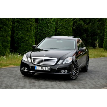 Mercedes - Benz E-klasa  Sedan/Limuzyna 2010,  1.8 benzyna, automat - Na sprzedaż za 43 900 zł - Ostrów Mazowiecka - zdjęcie 8