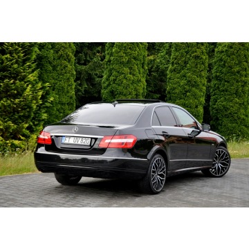 Mercedes - Benz E-klasa  Sedan/Limuzyna 2010,  1.8 benzyna, automat - Na sprzedaż za 43 900 zł - Ostrów Mazowiecka - zdjęcie 6