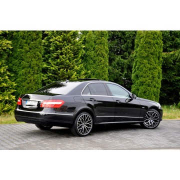 Mercedes - Benz E-klasa  Sedan/Limuzyna 2010,  1.8 benzyna, automat - Na sprzedaż za 43 900 zł - Ostrów Mazowiecka - zdjęcie 5