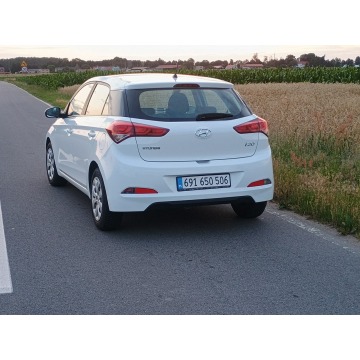 Hyundai i20  Hatchback 2017,  1.1 diesel - Na sprzedaż za 26 800 zł - Słupca - zdjęcie 6