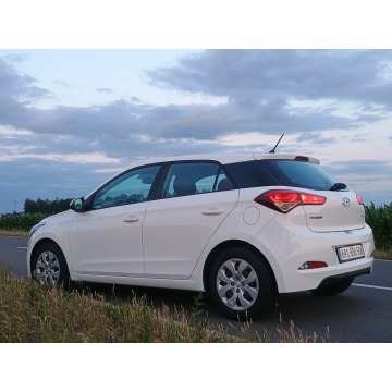 Hyundai i20  Hatchback 2017,  1.1 diesel - Na sprzedaż za 26 800 zł - Słupca - zdjęcie 4