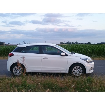 Hyundai i20  Hatchback 2017,  1.1 diesel - Na sprzedaż za 26 800 zł - Słupca - zdjęcie 10