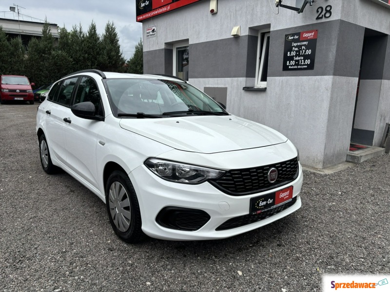 Fiat Tipo  Kombi 2017,  1368.0 benzyna - Na sprzedaż za 29 900 zł - Janów Lubelski