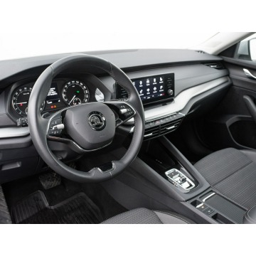 Skoda Octavia  Kombi 2023,  2.0 diesel, automat - Na sprzedaż za 78 850 zł - Gdańsk - zdjęcie 6