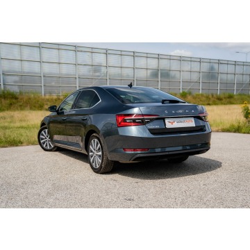Skoda Superb  Sedan/Limuzyna 2022,  2.0 diesel, automat - Na sprzedaż za 99 900 zł - Warszawa - zdjęcie 4