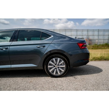 Skoda Superb  Sedan/Limuzyna 2022,  2.0 diesel, automat - Na sprzedaż za 99 900 zł - Warszawa - zdjęcie 12