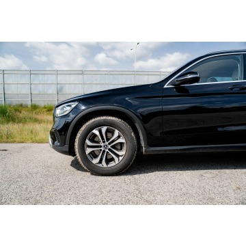 Mercedes - Benz GLC-klasa  SUV 2019,  2.0 diesel, automat - Na sprzedaż za 110 500 zł - Warszawa - zdjęcie 11