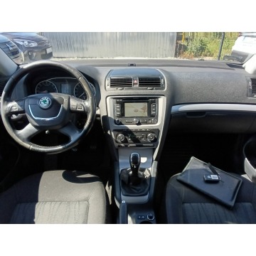 Skoda Octavia  Kombi 2013,  2.0 diesel - Na sprzedaż za 21 800 zł - Pogwizdów - zdjęcie 8