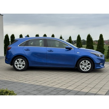 Kia Ceed  Liftback 2021,  1.5 benzyna, automat - Na sprzedaż za 63 500 zł - Zambrów - zdjęcie 4