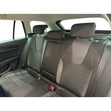 Skoda Octavia  Kombi 2023,  1.5 benzyna, automat - Na sprzedaż za 81 900 zł - Warszawa - zdjęcie 12