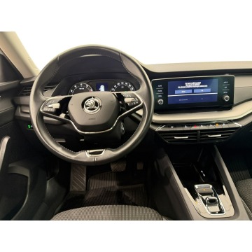 Skoda Octavia  Kombi 2023,  1.5 benzyna, automat - Na sprzedaż za 81 900 zł - Warszawa - zdjęcie 9