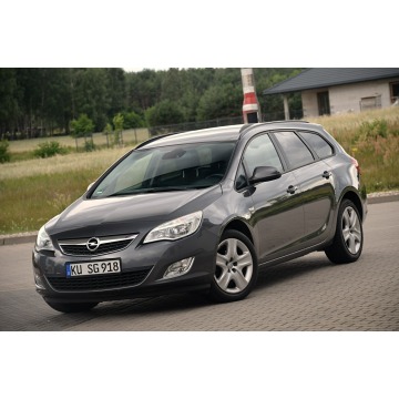 Opel Astra  Kombi 2011,  1.4 benzyna - Na sprzedaż za 19 900 zł - Ostrów Mazowiecka - zdjęcie 6