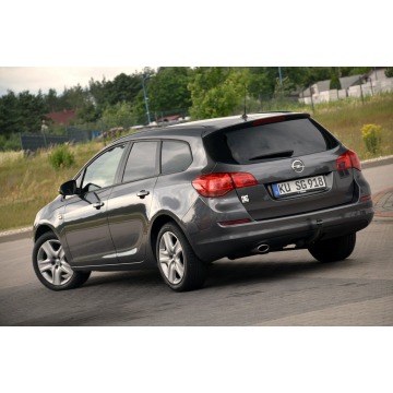 Opel Astra  Kombi 2011,  1.4 benzyna - Na sprzedaż za 19 900 zł - Ostrów Mazowiecka - zdjęcie 11