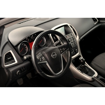 Opel Astra  Kombi 2011,  1.4 benzyna - Na sprzedaż za 19 900 zł - Ostrów Mazowiecka - zdjęcie 12
