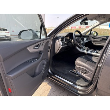 Audi Q7  SUV 2022,  3.0 diesel, automat - Na sprzedaż za 193 500 zł - Jawczyce - zdjęcie 10